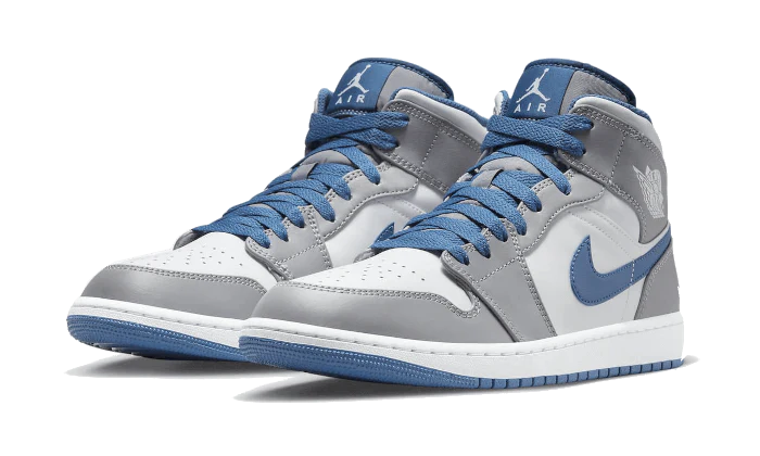 Air Jordan 1 Mid True Blue - Image 2