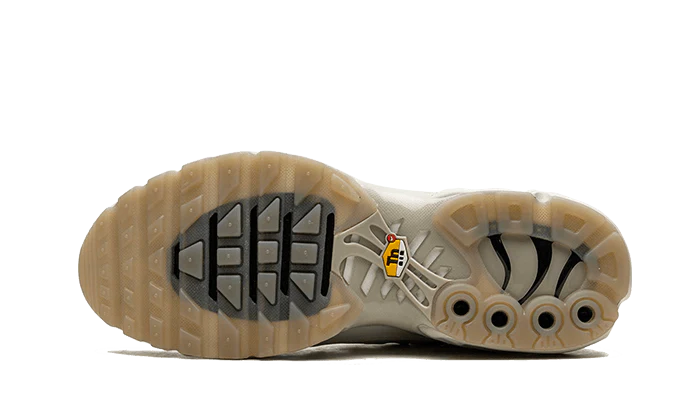 A-COLD-WALL x Nike Air Max Plus Platinum Tint - Image 4