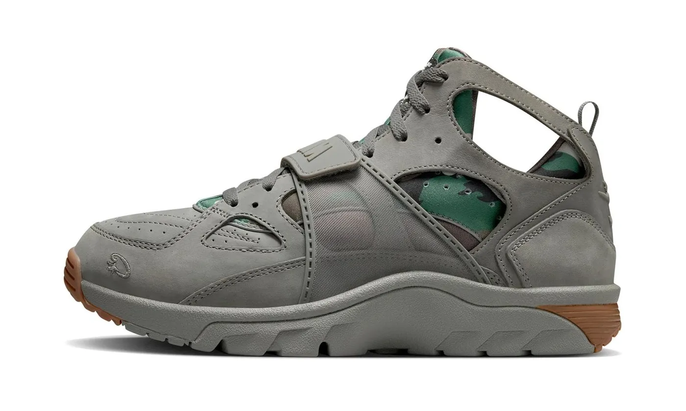 Corteiz x Nike Air Trainer Huarache Gully Grey
