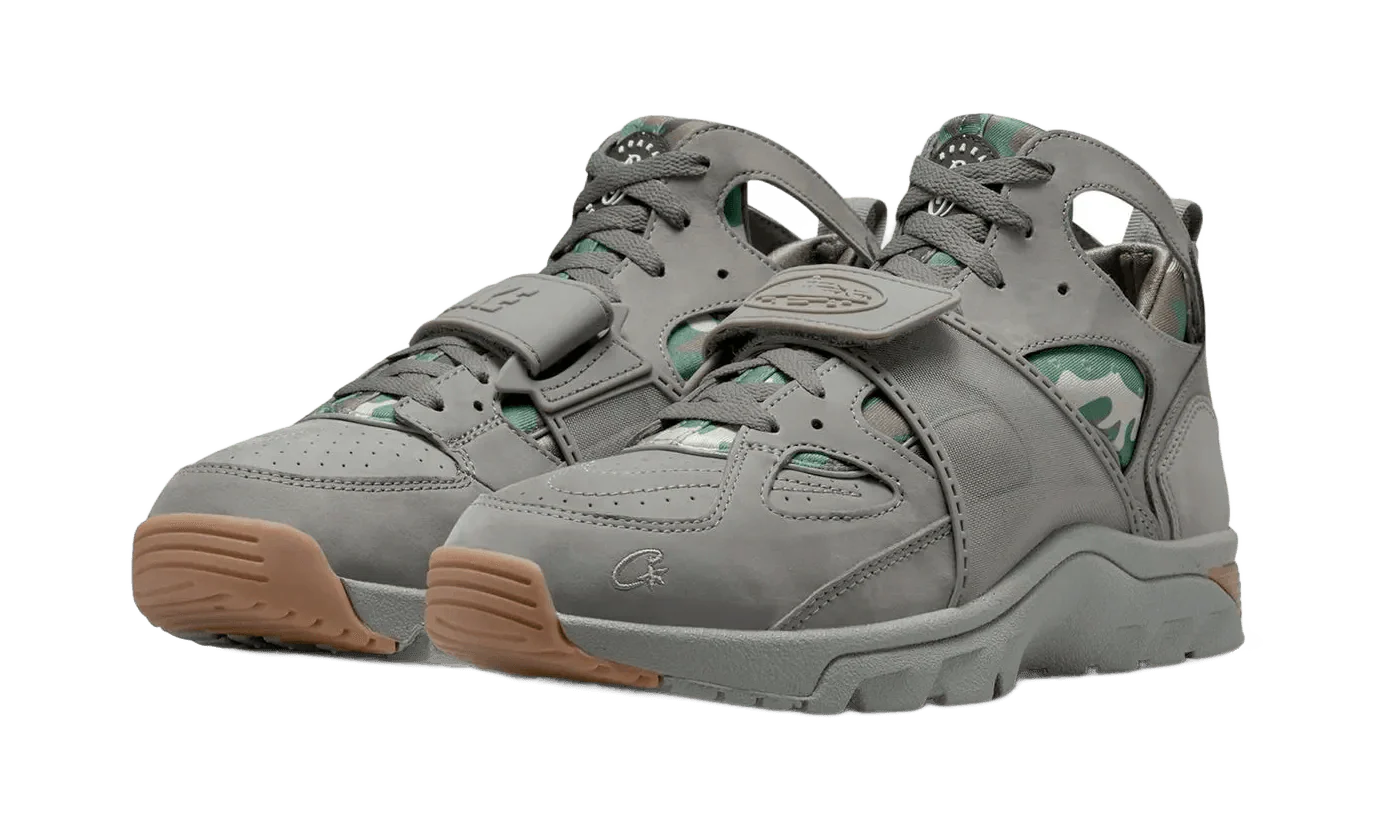 Corteiz x Nike Air Trainer Huarache Gully Grey - Image 3
