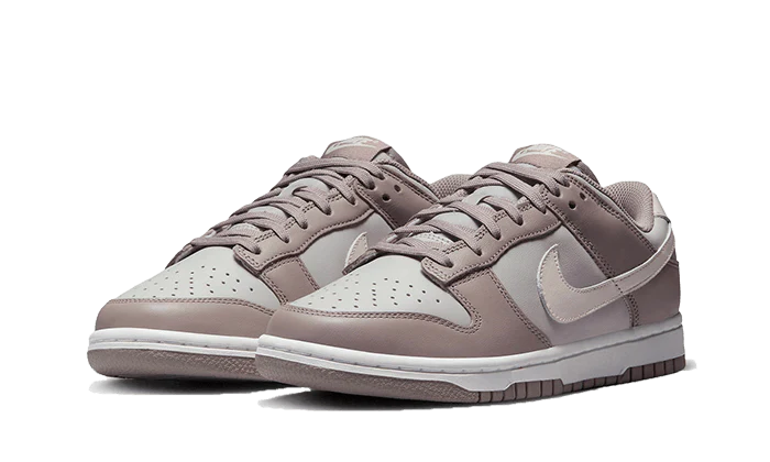 Nike Dunk Low Bone Beige - Image 2