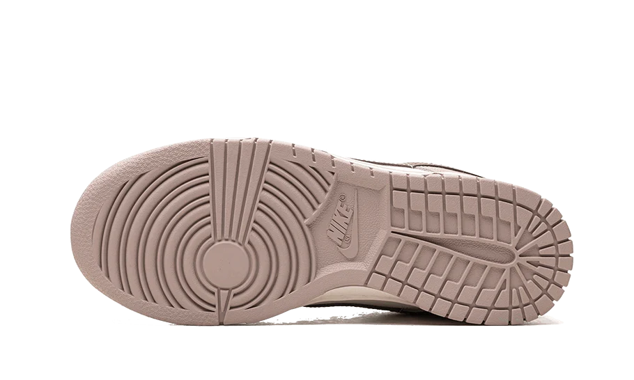 Nike Dunk Low Diffused Taupe - Image 4