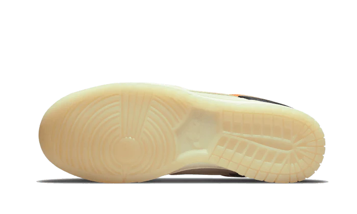 Nike Dunk Low PRM Halloween (2021) - Image 3
