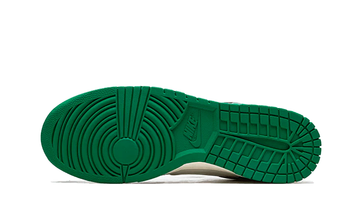 Nike Dunk Low SE Lottery Green Pale Ivory - Image 3