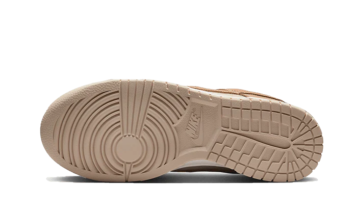 Nike Dunk Low SE Sanddrift - Image 4