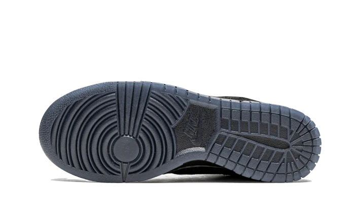Nike Dunk Low SP Undefeated 5 On It Black - Image 4