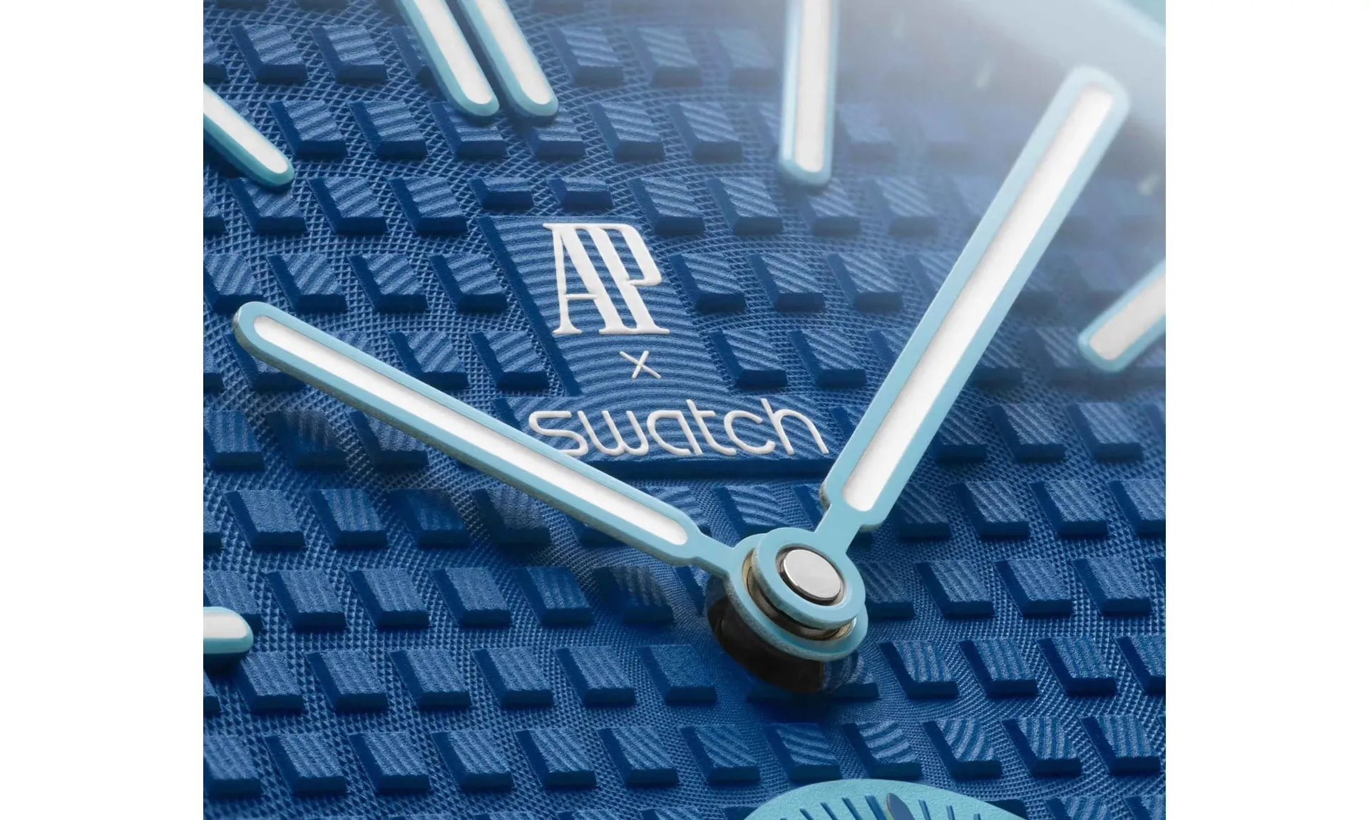 Swatch x Audemars Piguet Bioceramic Royal Pop Savonnette Lan Ba - Image 4