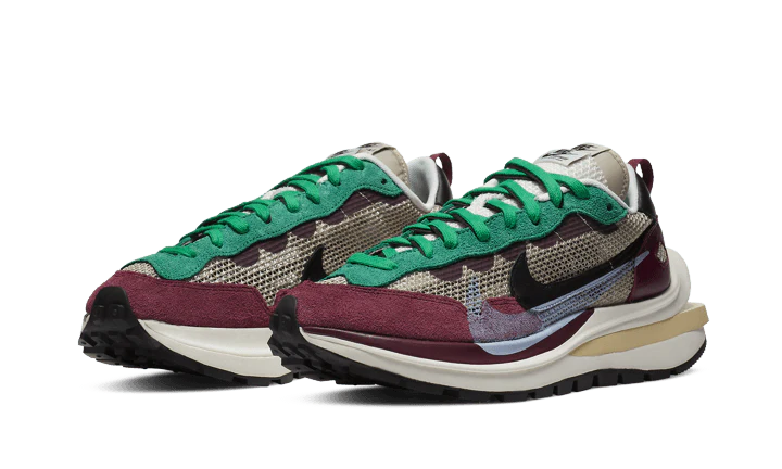 Sacai x Nike Vaporwaffle Villain Red Neptune Green - Image 2