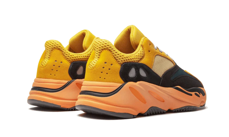 Yeezy 700 Sun - Image 3