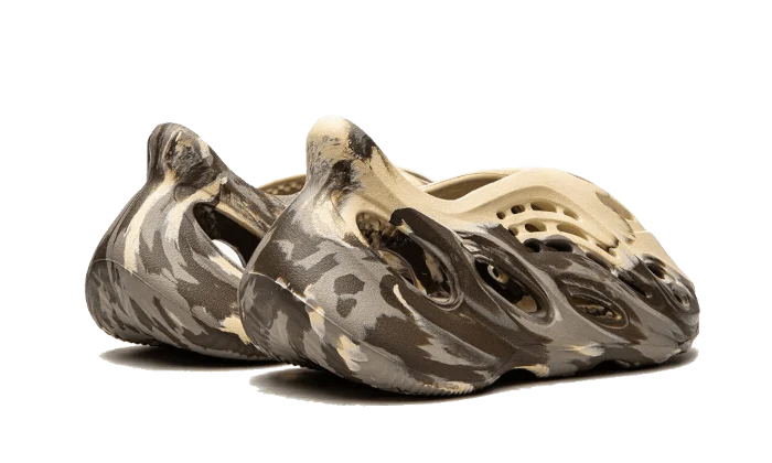 Yeezy Foam RNNR MX Clay Cream - Image 3