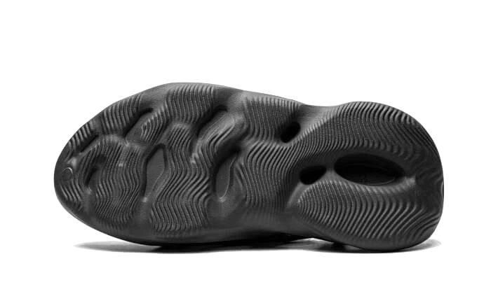 Yeezy Foam RNNR Onyx - Image 4